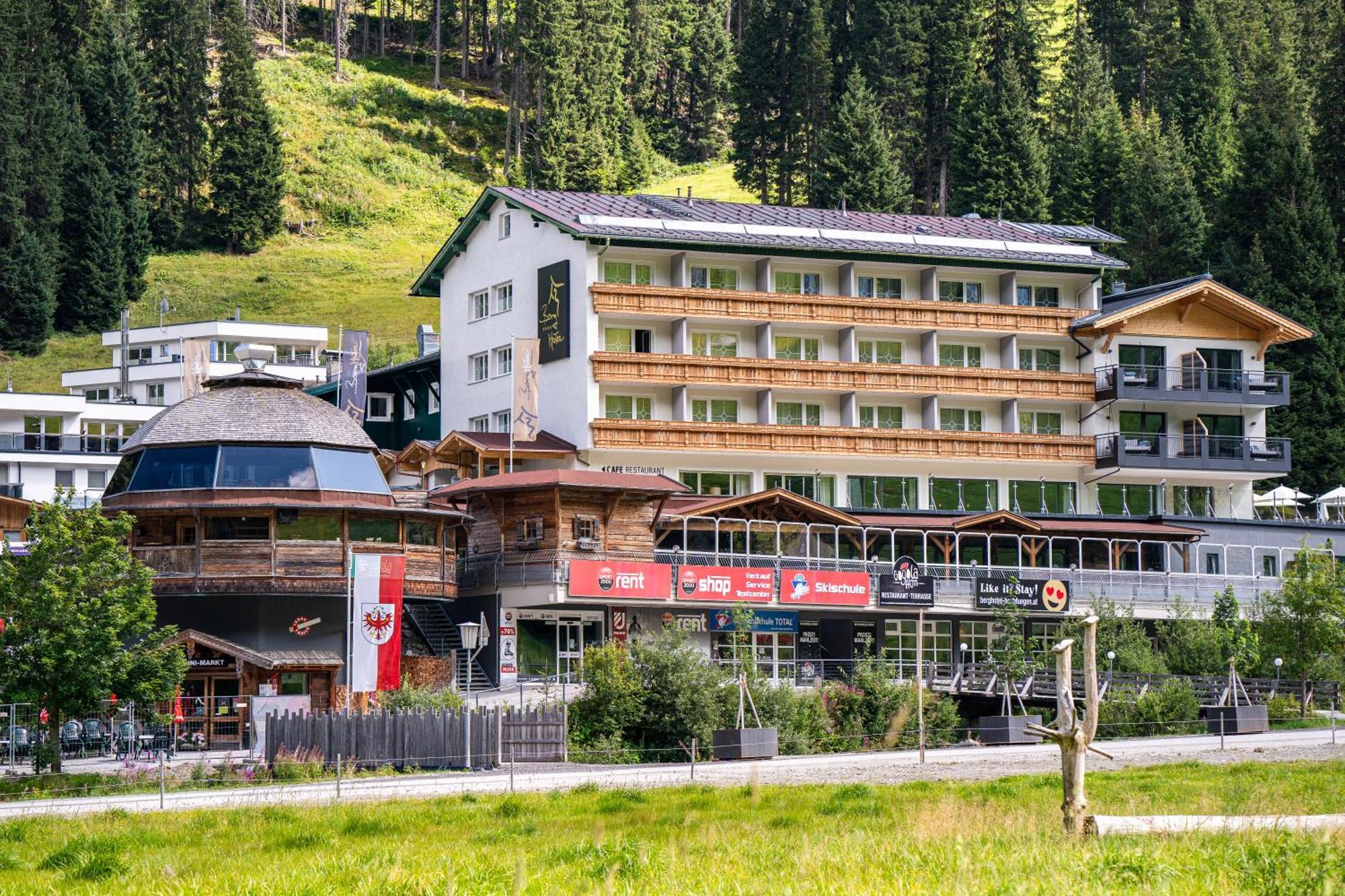 Berghotel Hochfuegen Exteriér fotografie