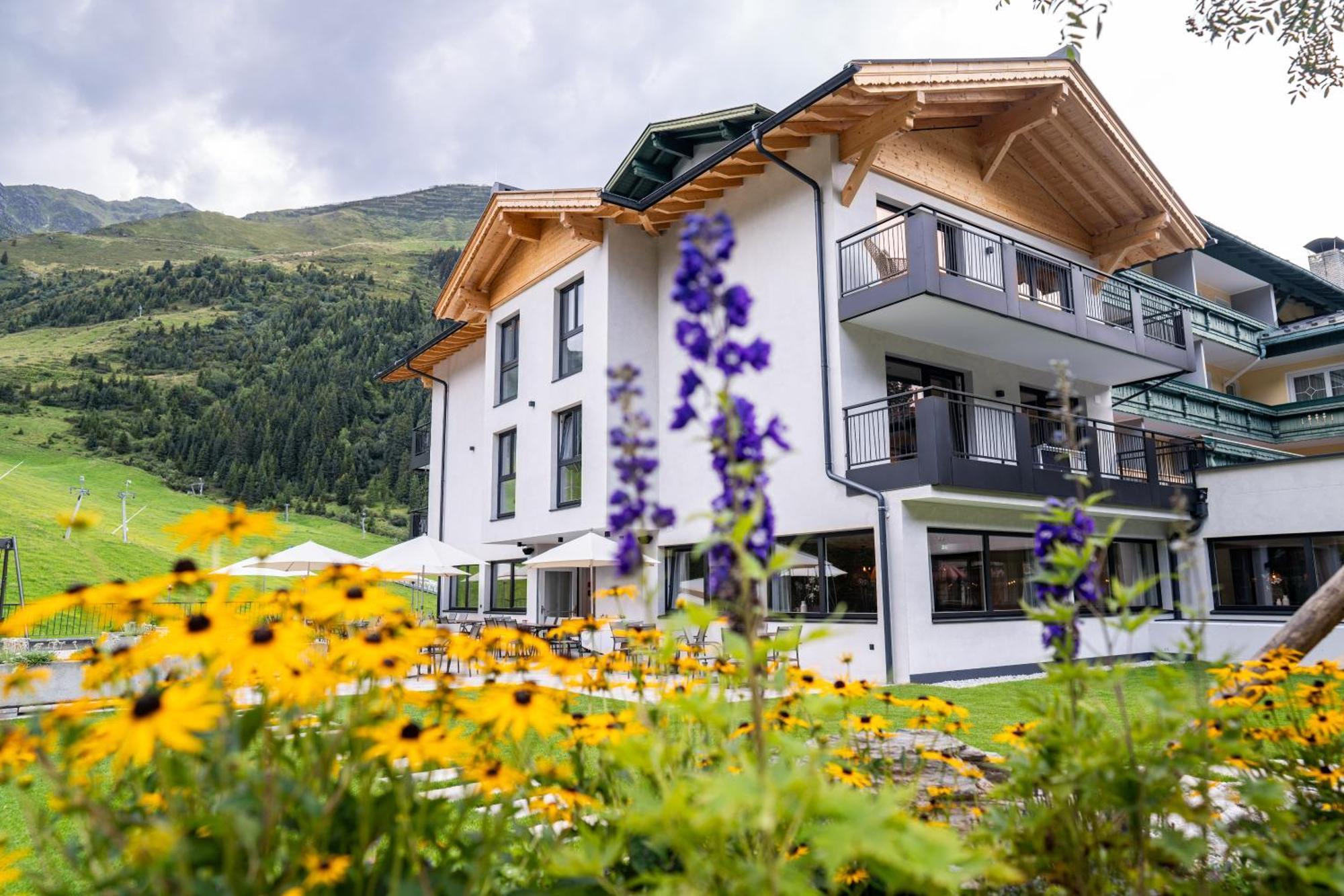 Berghotel Hochfuegen Exteriér fotografie